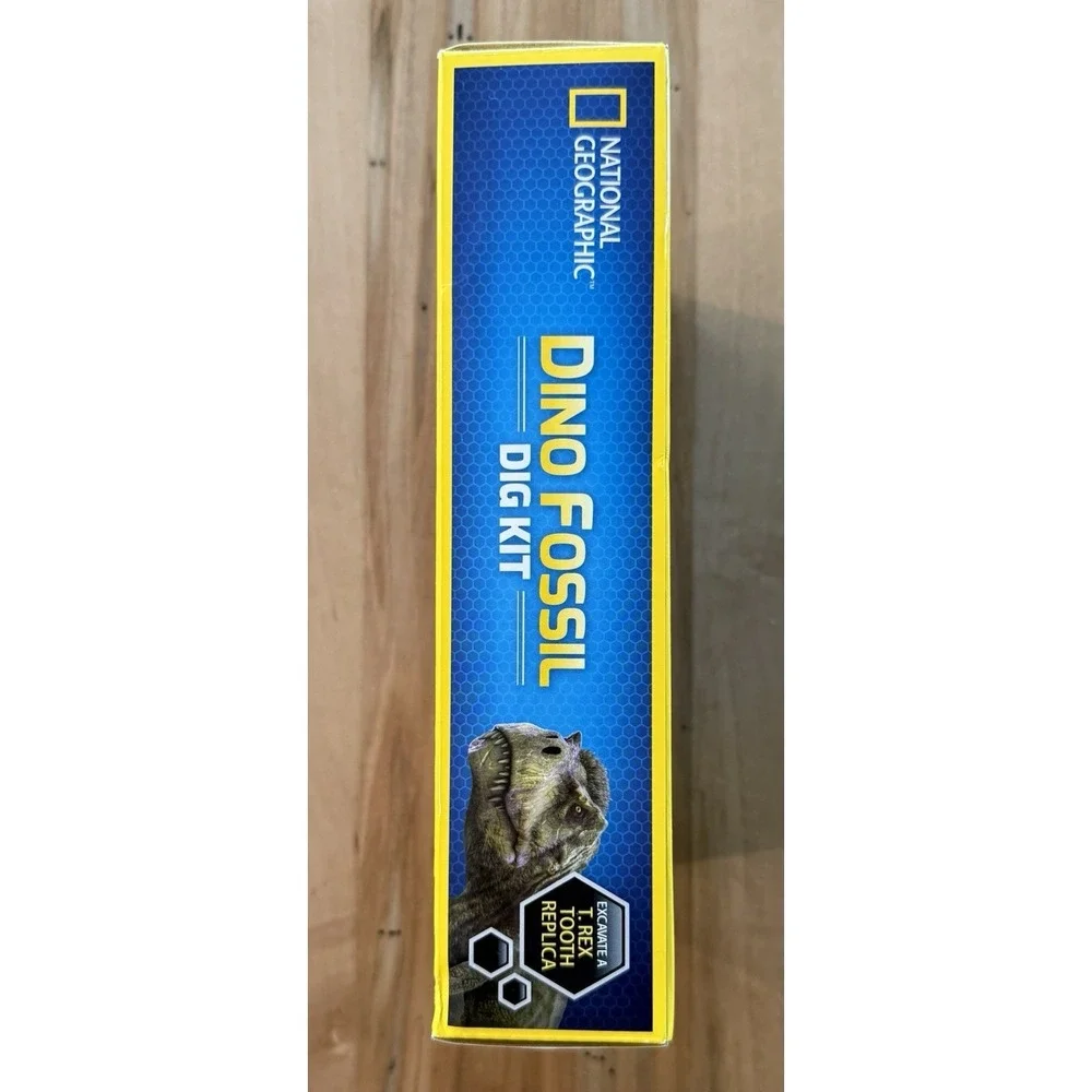 National Geographic Dino Fossil Dig Kit STEM New Opened Box